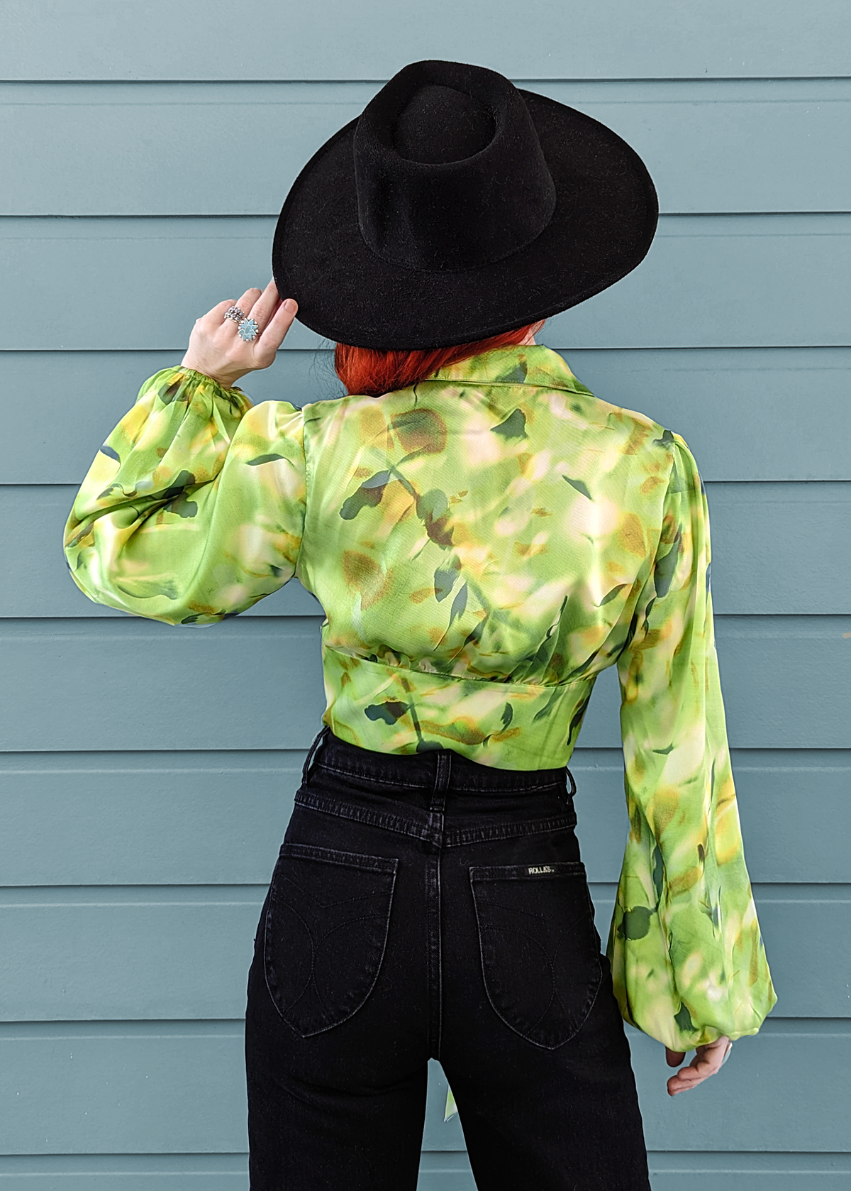 70s meets 90s vibes with the Lemon Lime Voluminous Sleeve Collared Tie Crop Blouse from Glamorous UK